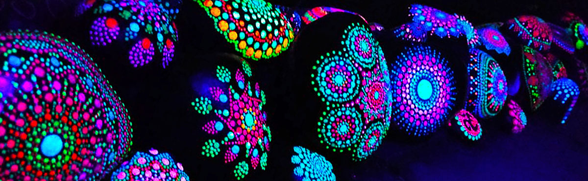 Best glow in the dark paints in 2024 for illuminating artwork